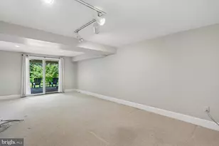 10909 Citreon Ct, Gaithersburg, MD 20878 - Photo 47