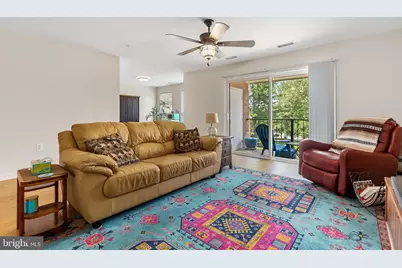 824 Quince Orchard Boulevard #201, Gaithersburg, MD 20878 - Photo 3