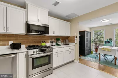 824 Quince Orchard Boulevard #201, Gaithersburg, MD 20878 - Photo 15