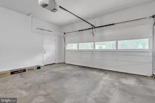 10911 Chandler Rd, Potomac, MD 20854 - Photo 49
