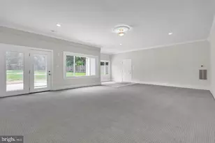 10911 Chandler Rd, Potomac, MD 20854 - Photo 23