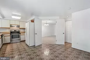 8541 Hawk Run Terrace, Montgomery Village, MD 20886 - Photo 7