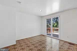 8541 Hawk Run Terrace, Montgomery Village, MD 20886 - Photo 9
