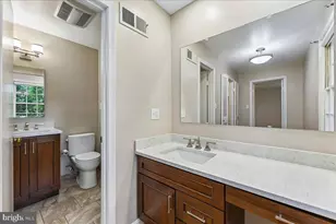 8700 Camille Dr, Potomac, MD 20854 - Photo 27