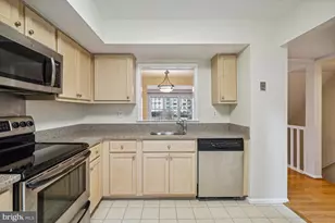 5407 Grove Ridge Way, Rockville, MD 20852 - Photo 11