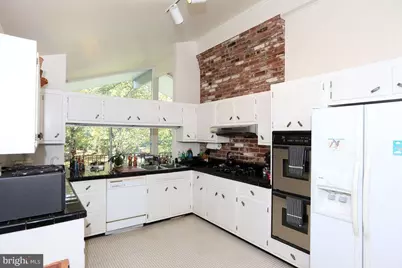 6900 Heatherhill Road, Bethesda, MD 20817 - Photo 15