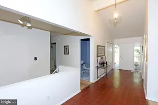 6900 Heatherhill Rd, Bethesda, MD 20817 - Photo 9
