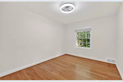 4722 Cumberland Avenue, Chevy Chase, MD 20815 - Photo 27