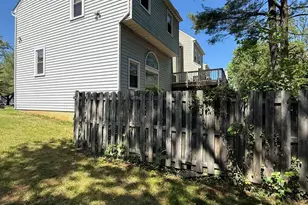4220 Red Maple Ct, Burtonsville, MD 20866 - Photo 3