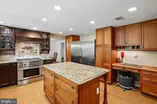 11303 Hounds Way, North Bethesda, MD 20852 - Photo 17