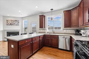 23357 Arora Hills Dr, Clarksburg, MD 20871 - Photo 5