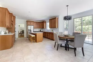 7009 Persimmon Tree Rd, Bethesda, MD 20817 - Photo 9