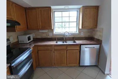13422 Country Ridge Drive, Germantown, MD 20874 - Photo 5