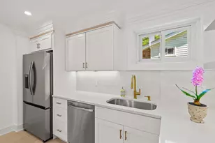 209 Thistle Dr, Silver Spring, MD 20901 - Photo 9