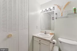 12712 Veirs Mill Rd, Rockville, MD 20853 - Photo 17