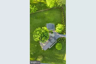 8701 Lochaven Drive, Gaithersburg, MD 20882 - Photo 9