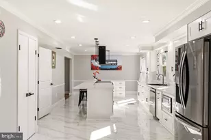 8701 Lochaven Dr, Gaithersburg, MD 20882 - Photo 19