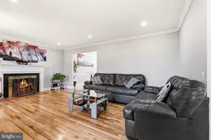 8701 Lochaven Dr, Gaithersburg, MD 20882 - Photo 11