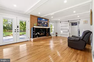 8701 Lochaven Dr, Gaithersburg, MD 20882 - Photo 25
