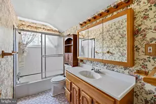 409 Hull Pl, Rockville, MD 20852 - Photo 21