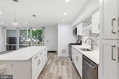 7525 Spring Lake Drive #C2, Bethesda, MD 20817 - Photo 7