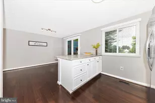 18048 Wagonwheel Ct, Olney, MD 20832 - Photo 11