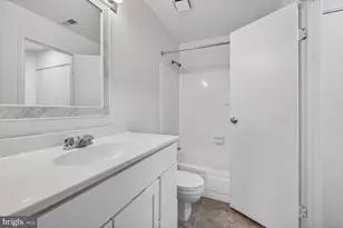 18518 Boysenberry Dr, Gaithersburg, MD 20879 - Photo 13