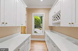 7003 Fawn Trail Ct, Bethesda, MD 20817 - Photo 13
