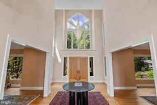 7003 Fawn Trail Ct, Bethesda, MD 20817 - Photo 7