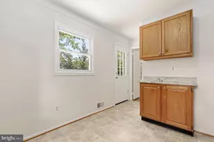 801 Lincoln St, Rockville, MD 20850 - Photo 9