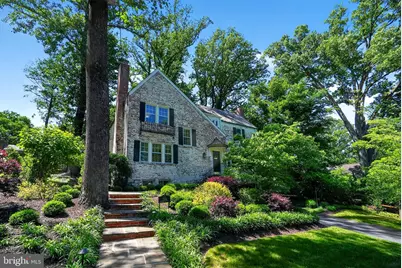 7504 Summit Avenue, Chevy Chase, MD 20815 - Photo 3