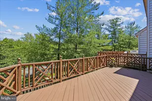 10407 Dalebrooke Ln, Potomac, MD 20854 - Photo 5