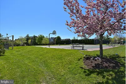 10407 Dalebrooke Lane, Potomac, MD 20854 - Photo 33