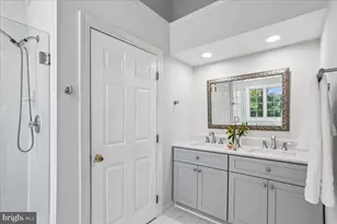 10407 Dalebrooke Ln, Potomac, MD 20854 - Photo 21
