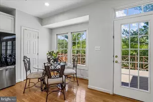 10407 Dalebrooke Ln, Potomac, MD 20854 - Photo 17
