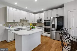 10407 Dalebrooke Ln, Potomac, MD 20854 - Photo 15
