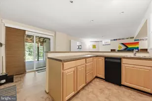 18849 Porterfield Way, Germantown, MD 20874 - Photo 37