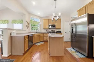 18849 Porterfield Way, Germantown, MD 20874 - Photo 11