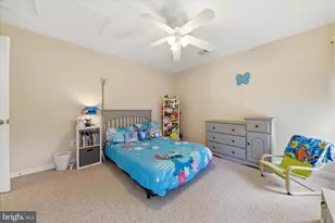 18849 Porterfield Way, Germantown, MD 20874 - Photo 29