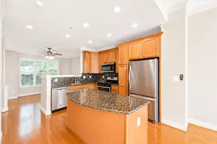 23514 Gardenside Pl, Clarksburg, MD 20871 - Photo 3