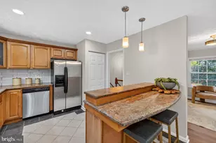 13413 Wisteria Dr, Germantown, MD 20874 - Photo 11