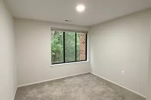 13200 Chalet Pl, Germantown, MD 20874 - Photo 17