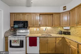 807 Snider Ln, Silver Spring, MD 20905 - Photo 11