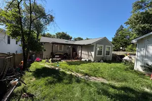 217 Cedar Ave, Gaithersburg, MD 20877 - Photo 27