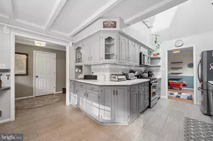 14007 Manorvale Rd, Rockville, MD 20853 - Photo 11