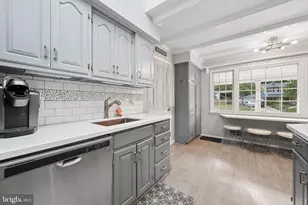 14007 Manorvale Rd, Rockville, MD 20853 - Photo 9