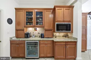 13 Trailridge Ct, Potomac, MD 20854 - Photo 7