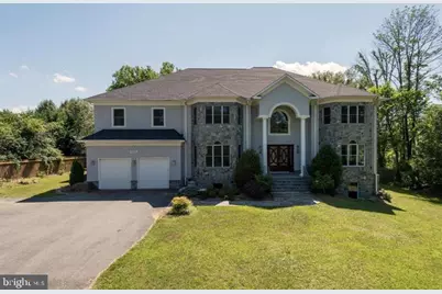 9830 River Rd., Potomac, MD 20854 - Photo 1