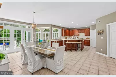 9308 Harrisons Farm Way, Gaithersburg, MD 20882 - Photo 17