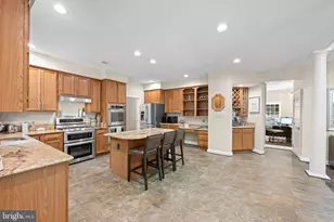 7921 Goodhurst Dr, Gaithersburg, MD 20882 - Photo 25